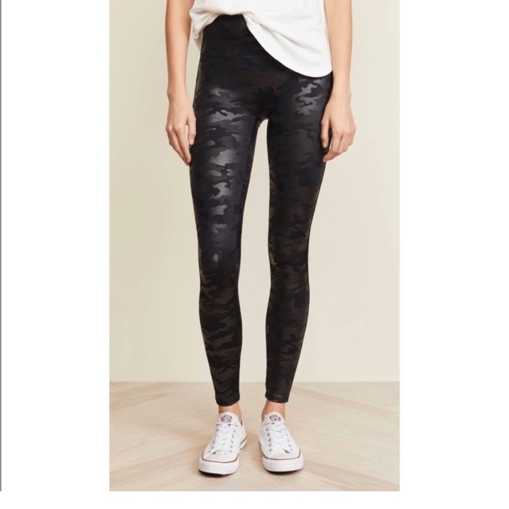 SPANX Faux Leather Camo Leggings Black High Rise XL Sculpting